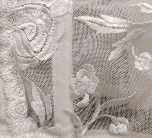 Off White Corset (bust 32-34)