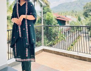 Dark Green Straight Fit Kurta Suit👗