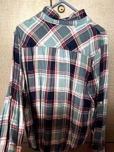 Casual Plaid Button-Up Shirt