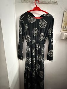Elegant Black Printed Midi Dress