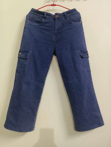 Ladies Cargo Jeans – Waist 30