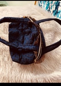 Cute Blue Hand Pouch
