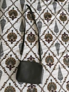 Stylish Black Crossbody Bag