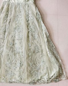 Elegant Lace Gown for Special Occasions