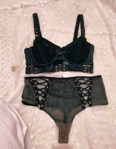 Sexy Black Lace &amp; Faux Leather set