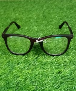 Stylish wayfarer eye glass