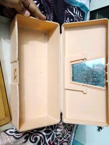 Vintage Cream Cosmetic Train box
