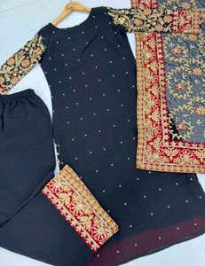 Elegant Embroidered Kurta Set