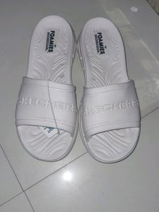 Skechers Men  Casual Slippers . Like New.