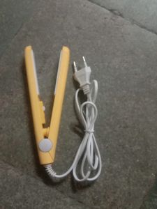 Mini Hair Straightener