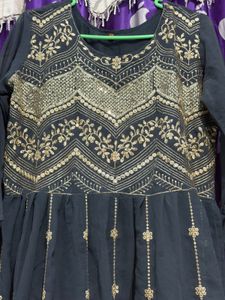 Elegant Embroidered Naira cut Kurta Set