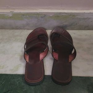 Women Embellished Ethnic  Flats with Embro