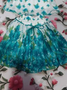 Cute Floral Print Top &amp; Skirt Set