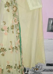 Aesthetic Sarees . With Peticoat Or Blouses