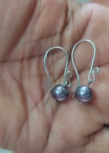 Grey Pearl Earring