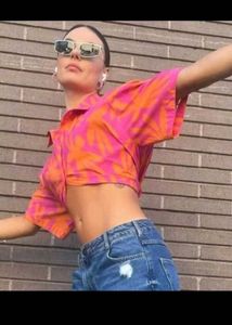 Floral Cropped Shirt - Vibrant Colors!