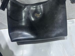 Elegant Baggitt Crossbody Bag