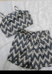 Stylish Co-ord Set: Crop Top & Shorts