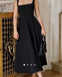 Black sleeveless long maxi dress