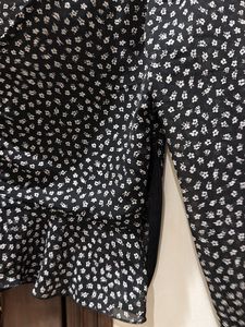 Chic Black &amp; White Ditsy Print Blouse