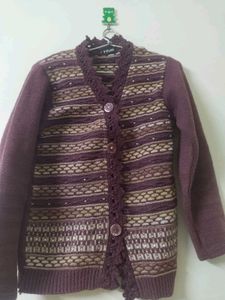 Chic Maroon Knit Cardigan