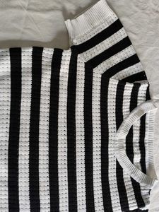 Striped Cropped Knit Top