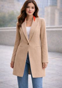 Tilbury  Elegant Beige Longline Blazer Jacket