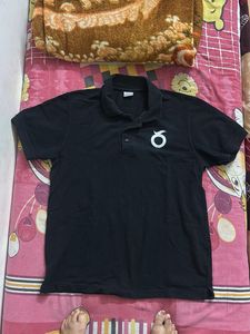 Polo Black t shirt