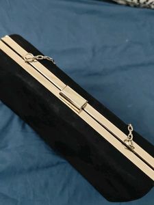 Elegant Black Clutch with Chain