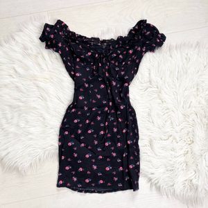 Chic Floral Off-Shoulder Dress