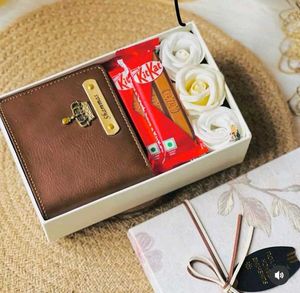 Personalized Wallet & KitKat