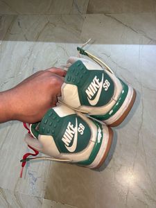 Jordan 4 Retro Pine green