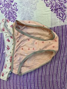Cute Heart & Floral Print Panties (2 Pcs)