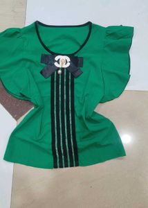 Stylish Green Top with Bow Detail,channel logo
