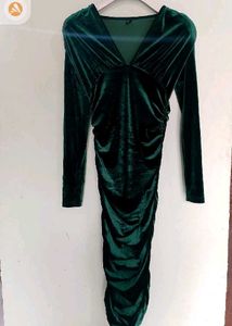 Elegant Green Velvet Ruched Dress