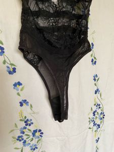 Black Lacey Bodysuit🖤