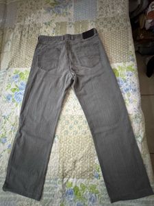 Men's Grey Relaxed Fit Jeans