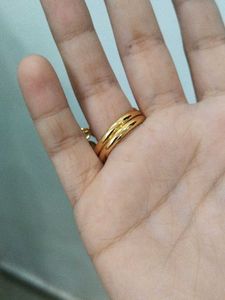 Exquisite Gold-Plated American Diamond Ring