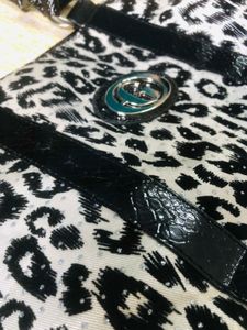 Sale Fire 🔥 Guess Inspired Leopard Print Handbag