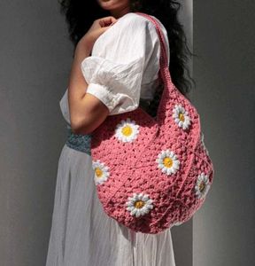 Crochet Daisy Tote Bag
