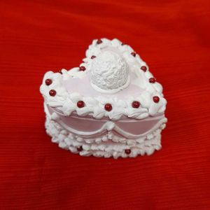 Heart-Shaped cake Trinket Box
