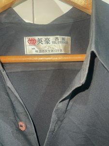 Men's Black Short Sleeve Collared Shirt