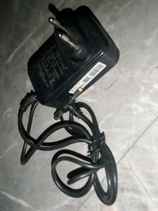 Universal Power Adapter &amp; Cables
