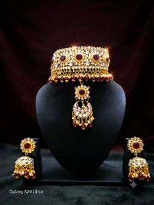 Stunning Ethnic Kundan Jewellery Set