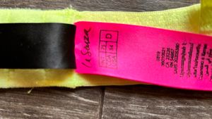 La Senza Plunging Bra In Neon Green Colour 34 D