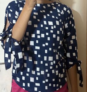 Fancy Navy blue top