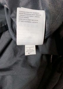 Nike drifit ( Windcheater )