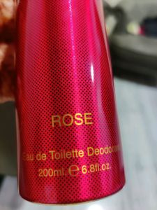 New Nike Women Floral Deodrant