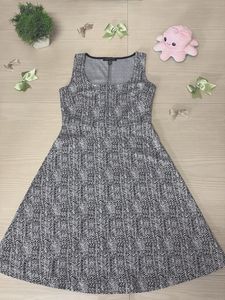 Banana Republic Geo Print sleeveless dress
