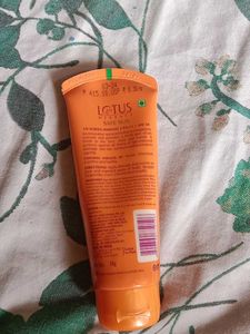 Lotus Herbals Safe Sun Matte Gel SPF 50